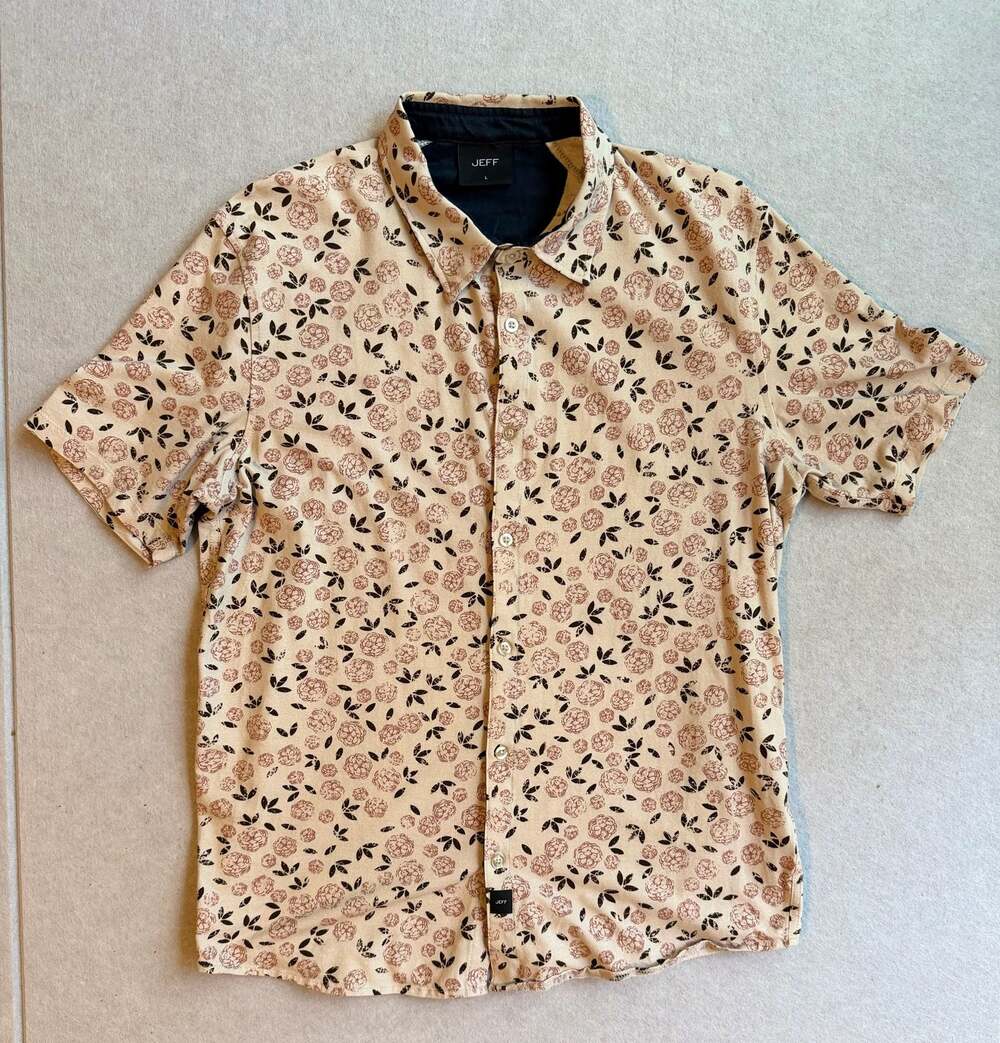JEFF Men’s Floral Short Sleeve Button-Up Shirt Size L Beige Rose Print